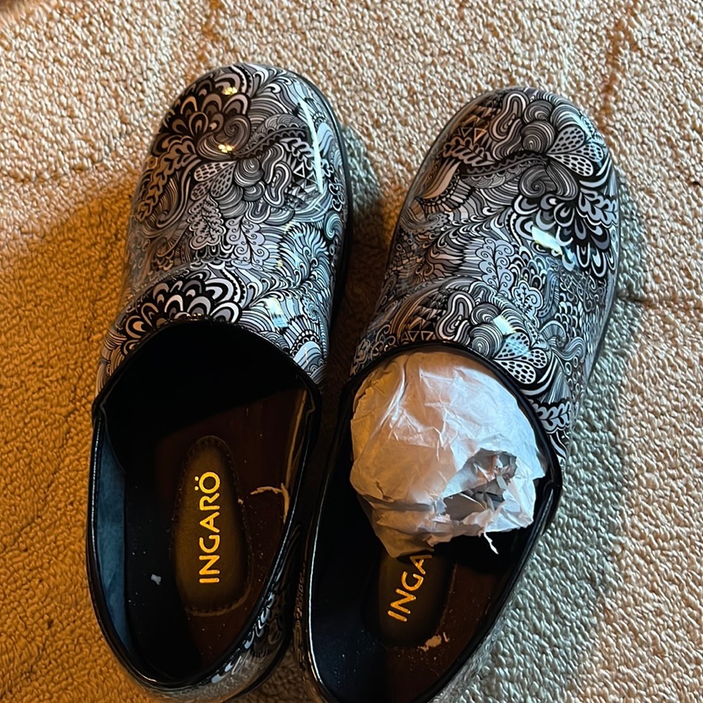 Women’s dress shoes